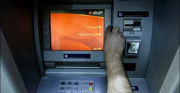 هجمات سيبرانية تضرب بنوكاً إيرانية كبرى وخدمات البطاقات تحت الضغط