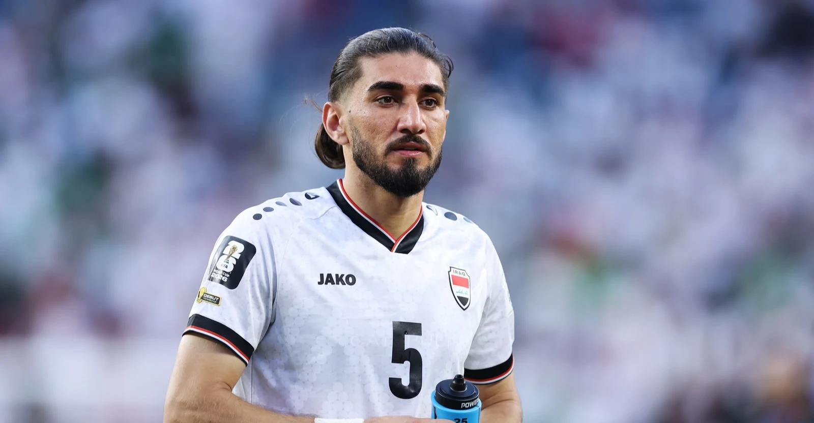 أكام هاشم على أعتاب الدوري البرتغالي من بوابة بنفيكا