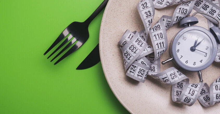 Study finds eight-hour eating window helps maintain weight loss for up to a year
