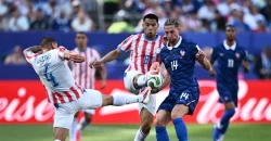 فرنسا تعبر بارغواي وتضرب موعداً مع المغرب في ربع نهائي المونديال