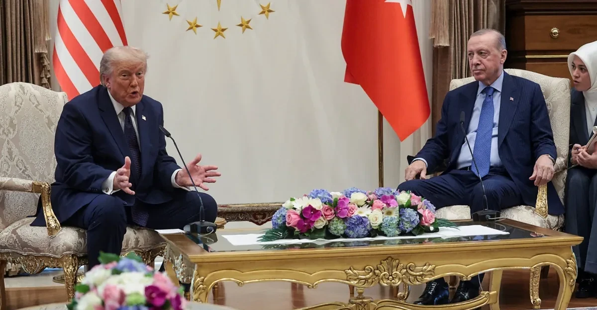 ترمب: لسنا بحاجة إلى مضيق هرمز وقد نسحب جميع جنودنا من أوروبا