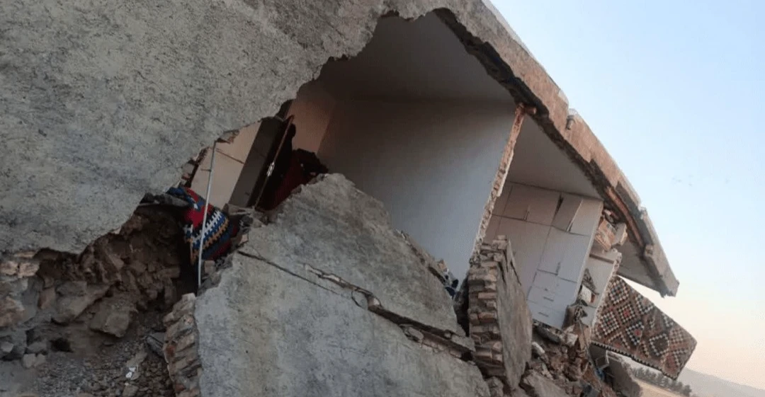 İran'ın batısında 4,2 büyüklüğünde deprem.