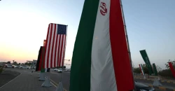 واشنطن تلوّح بـ"يوم غير سعيد" لطهران.. استئناف مفاوضات عُمان واشتراط أميركي لفتح لهرمز