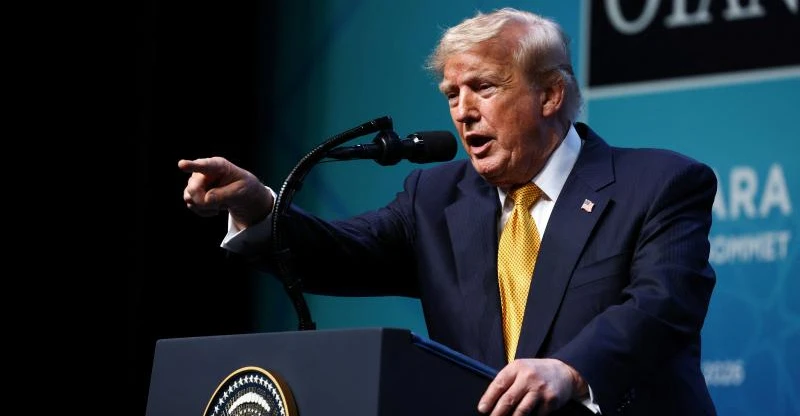 Trump, İran'a yeniden deniz ablukası uygulanacağını duyurdu