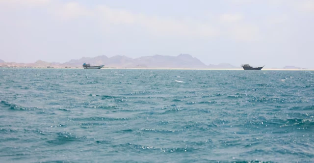 بعد هرمز.. إيران تهدد بإغلاق مضيق باب المندب