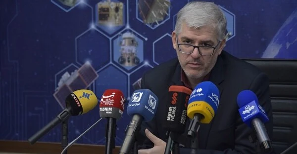 İran ilk yerli radar uydusu Rad-1'i uzaya göndermeye hazırlanıyor.
