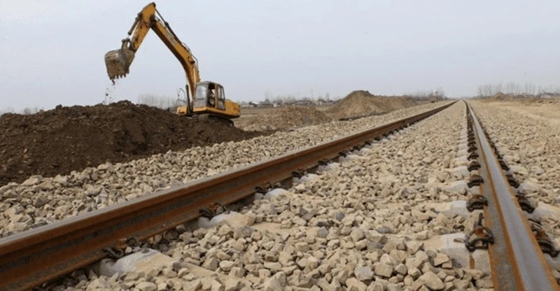 Iraq, Iran sign agreement to build 263 km railway line