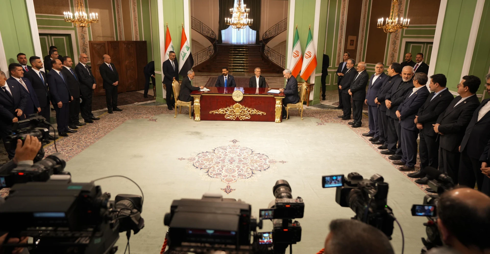 Iraq’s PM al-Zaidi offers Tehran and Washington a corridor, not a battlefield