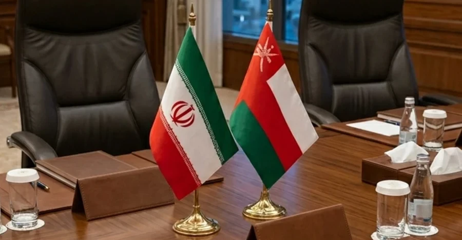 إعلام إيراني: وفد عُماني يصل طهران لبحث إدارة هرمز