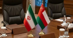 إعلام إيراني: وفد عُماني يصل طهران لبحث إدارة هرمز