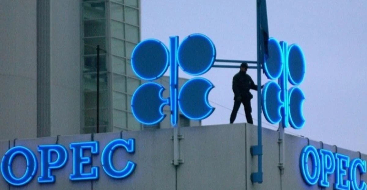 OPEC+, Eylül sonrası petrol üretim artışını durduracak