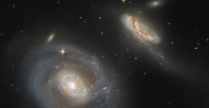Russian astrophysicist says infinite density at black hole centers remains unresolved