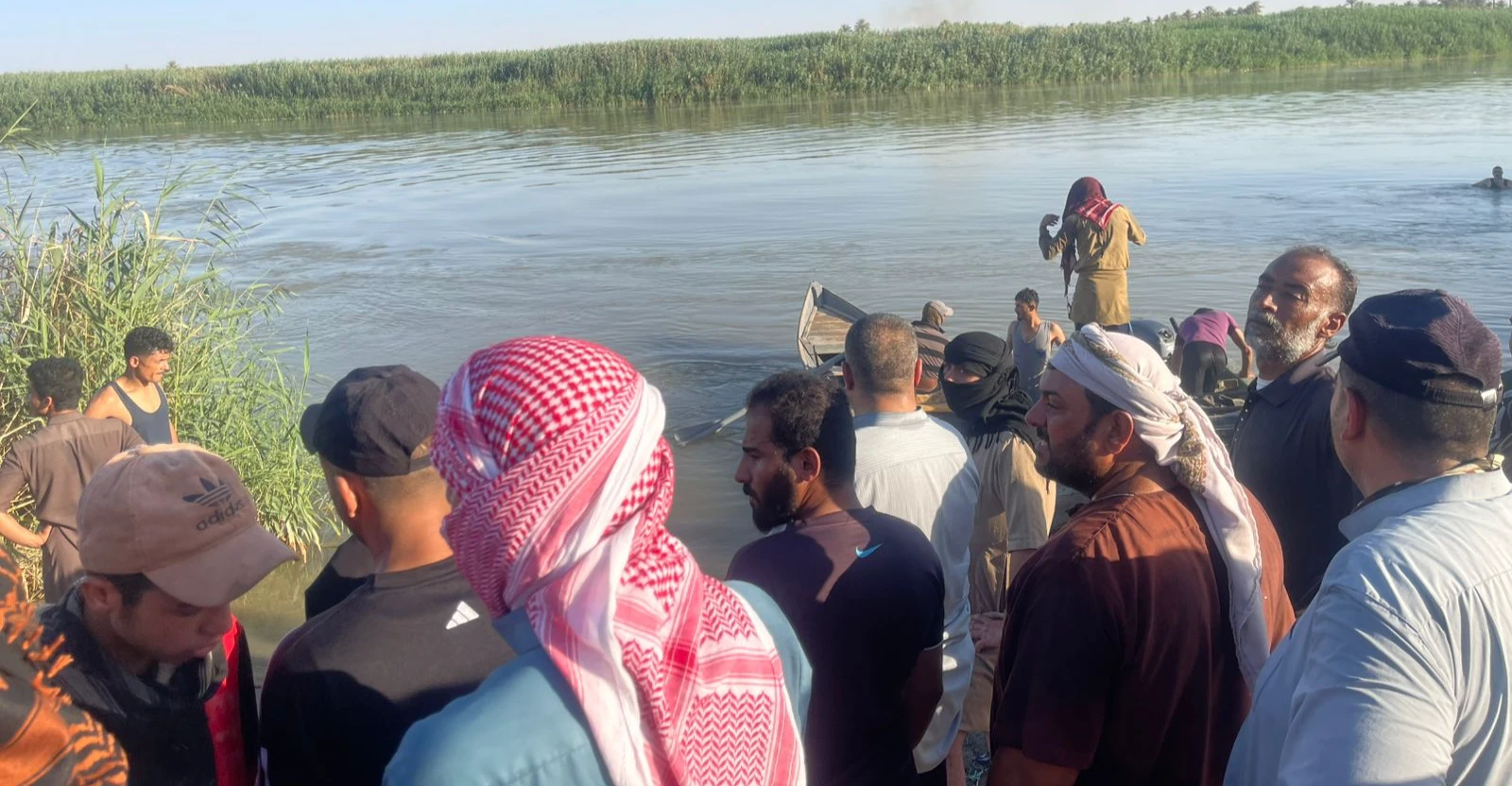 الأنبار.. غرق شابين في نهر الفرات ومصرع طفلين بحادث سير