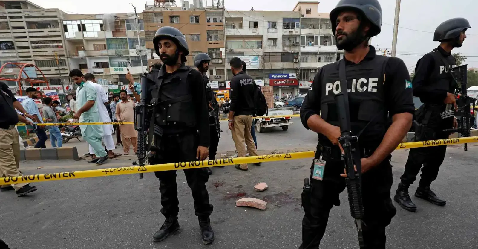 27 قتيلاً وجريحاً بهجوم انتحاري في باكستان