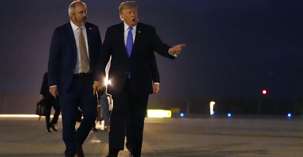 ترمب: مضيق هرمز قد يفتح اليوم أو غداً الخميس