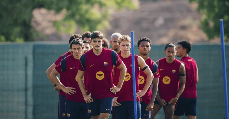 غداً.. برشلونة يلعب مباراتين ضد فريقين في الوقت نفسه