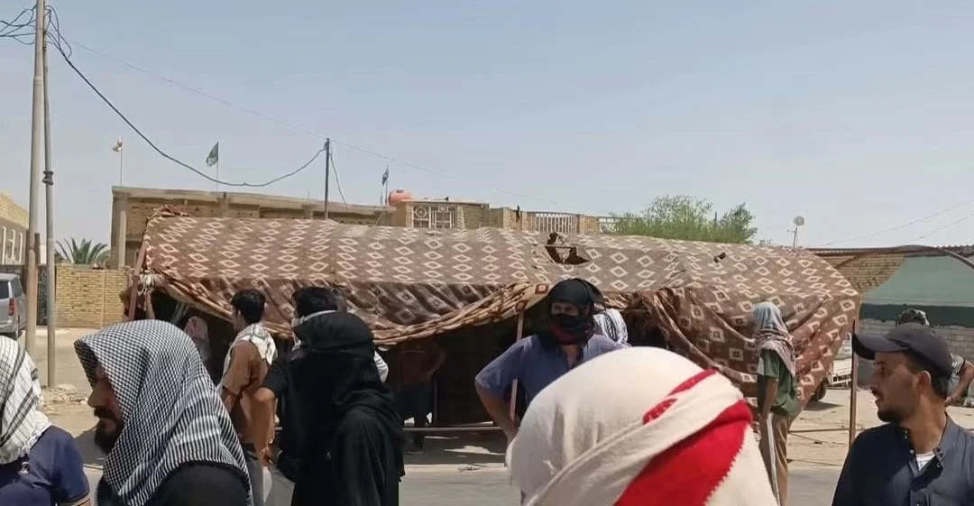 احتجاجات تطالب بإقالة مدير كهرباء ذي قار (صور)