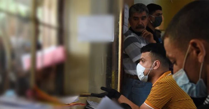 "إيكو عراق" يحذر من قانون الإجازات الطويلة: يحول الوظيفة إلى دخل بلا عمل وتكلفة على الموازنة