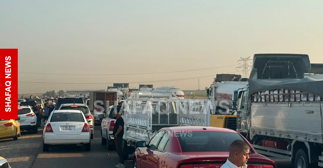 Kerbela-Bağdat yolu göstericiler nedeniyle trafiğe kapatıldı