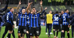 Barcelona struggle to replace Lewandowski, Ferran up front