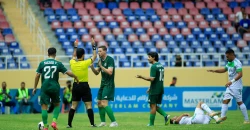 الزوراء "مستاء" من تحكيم مباراته أمام كربلاء ويطالب بحكام عرب أو أجانب