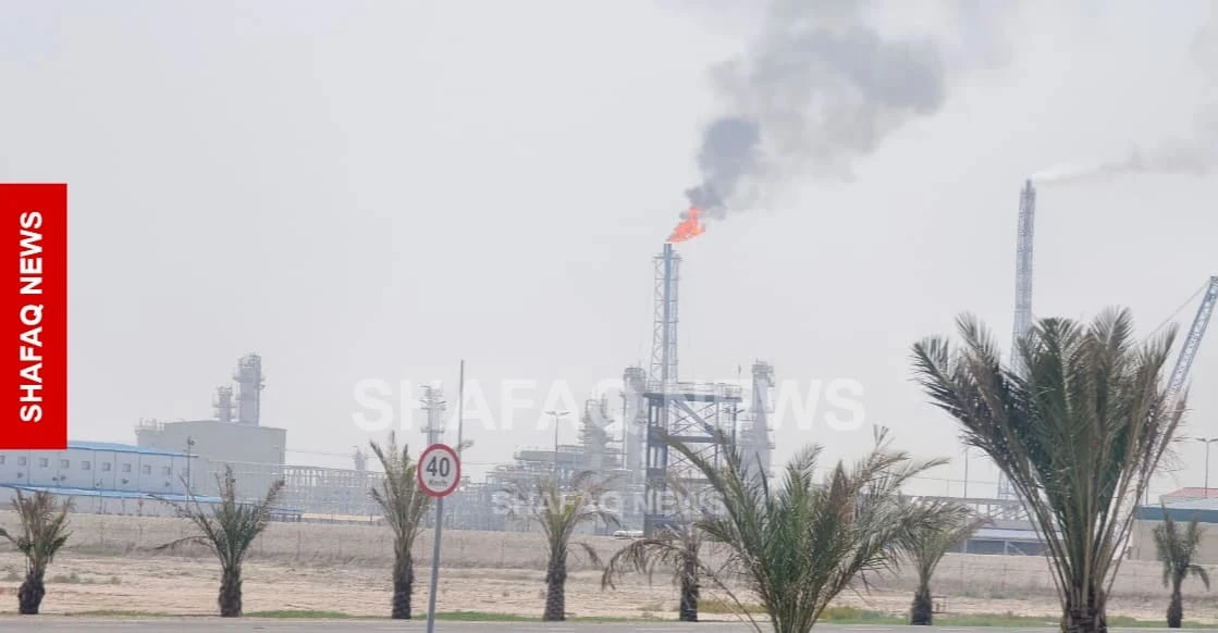 ‏نەفت قورس بەسرە هەفتەگە وە دەسکەفتەیل گەورەیگ کۆتایی وەپی تیارێد