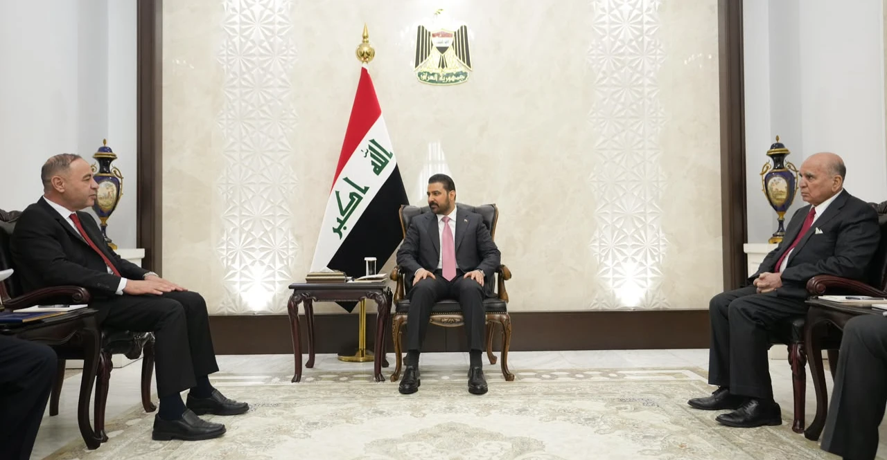الزيدي يتسلم دعوة لزيارة ليبيا.. حسم ملف العقارات والتحضير للجنة المشتركة