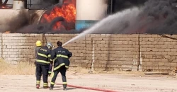 حريق يلتهم معملاً للبلاستيك شمال شرق بغداد والدفاع المدني يتدخل