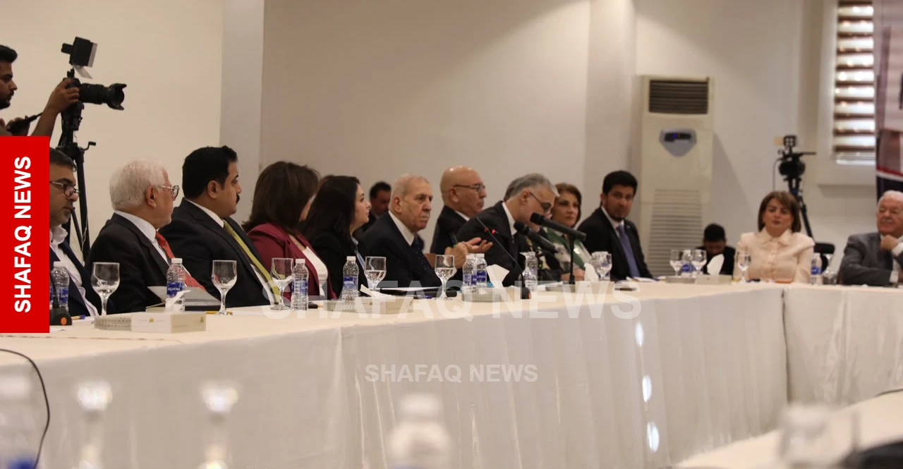 حصر السلاح يشعل سجالاً في حوار بغداد.. النجباء: القرار يجب أن يشمل الجميع