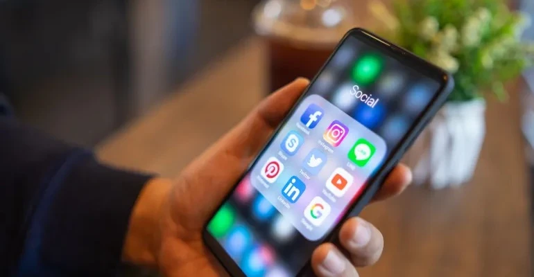 هل تُحرك منصات التواصل الاجتماعي القرار السياسي في العراق؟