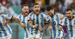 أول لاعب يفكر باتباع خطى قائده.. "عدوى" اعتزال ميسي تتفشى في الأرجنتين