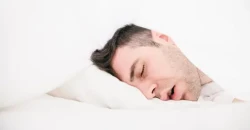 دراسة تكشف لغزاً جديداً بشأن النوم والزهايمر
