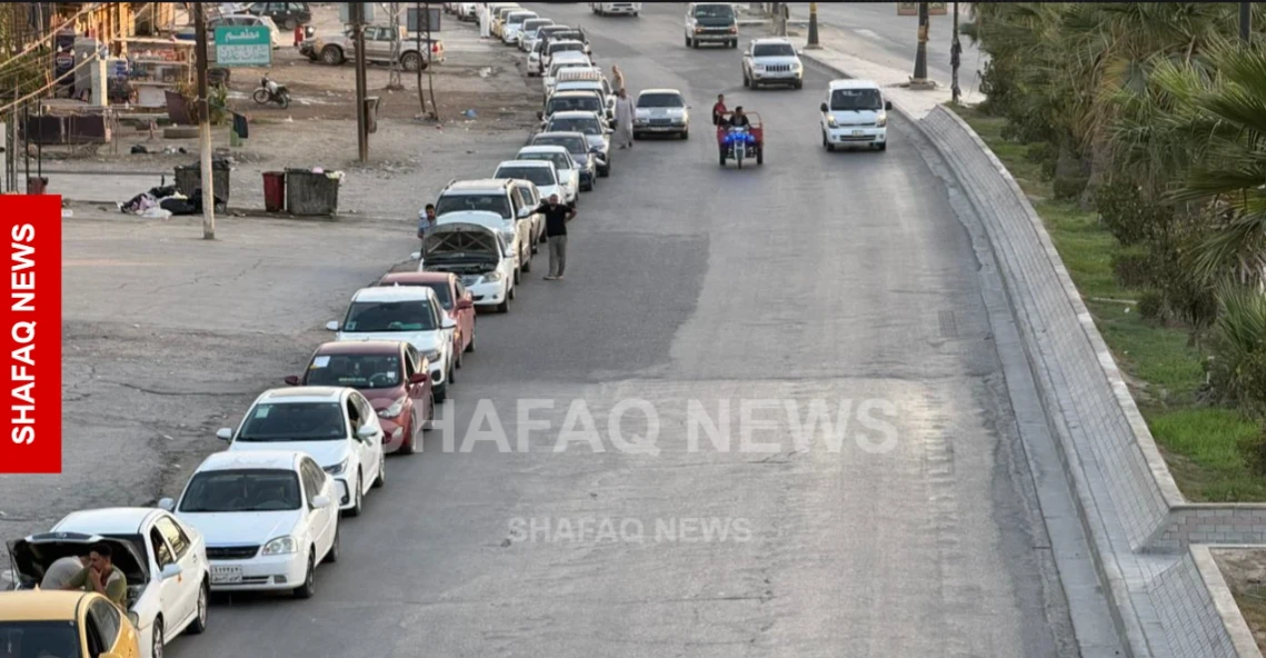 نائب يعزو أزمة البنزين إلى "الفساد وسوء الإدارة"
