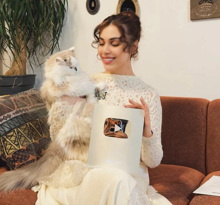 سەنا بەرزنجی وەلایەن یوتیوب خەڵات قەڵغان نوقرەیی وەپیبەخشریا