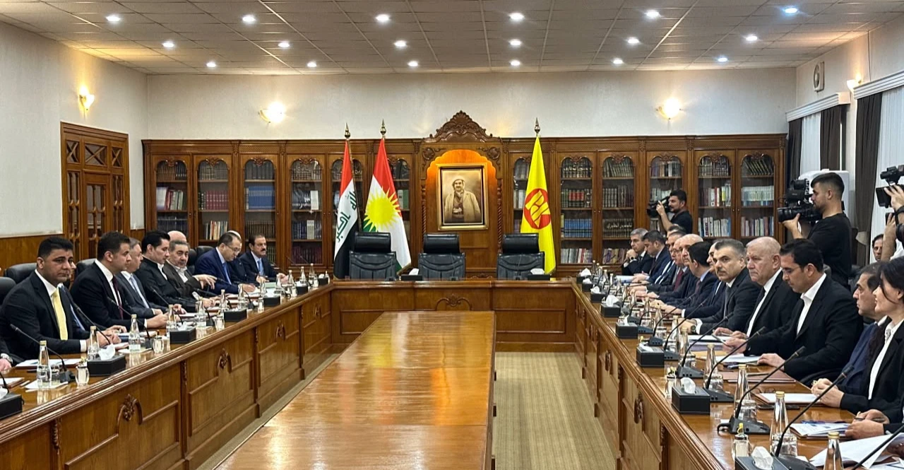 وفد كوردستان المفاوض يستعرض خطواته بشأن الموازنة مع كتلة الحزب الديمقراطي