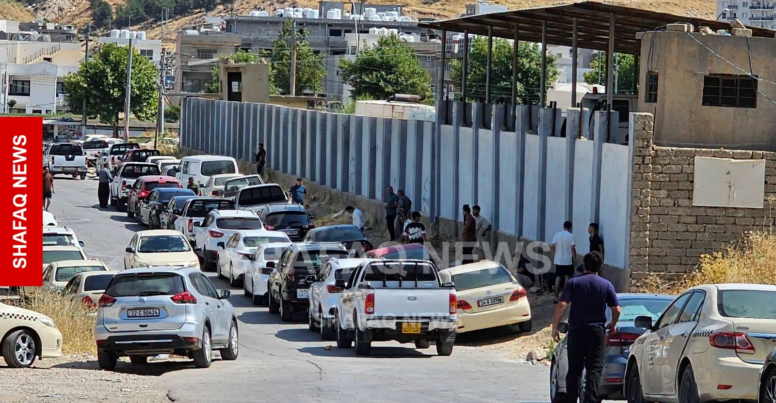 مجلس صلاح الدين يبحث حلولاً لأزمة الوقود ويطرح نظام الزوجي والفردي