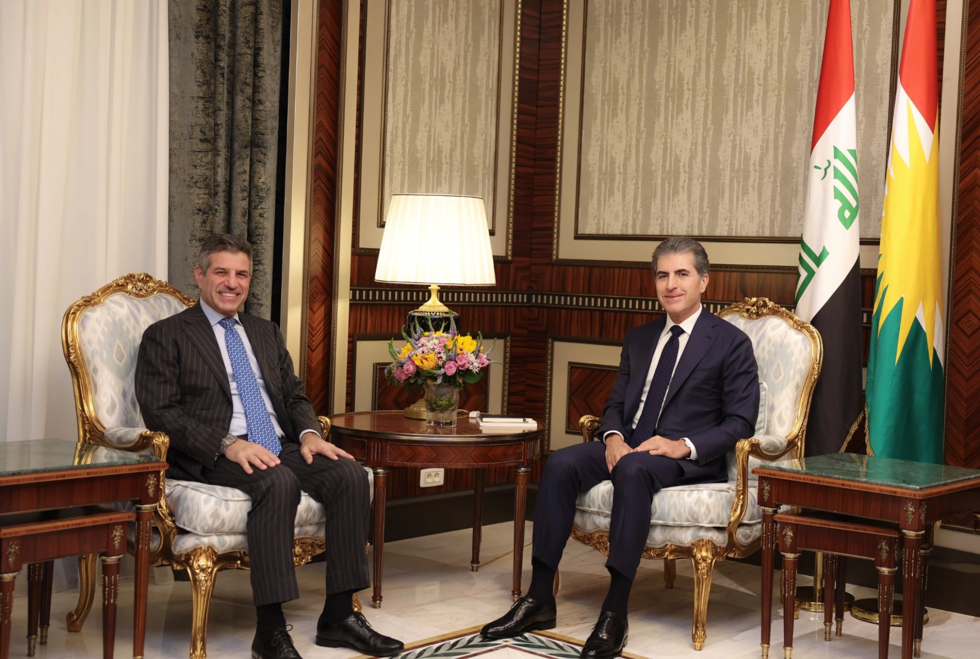 رئيس إقليم كوردستان يبحث مع القائم بالأعمال الأميركي حصر السلاح ودعم بغداد