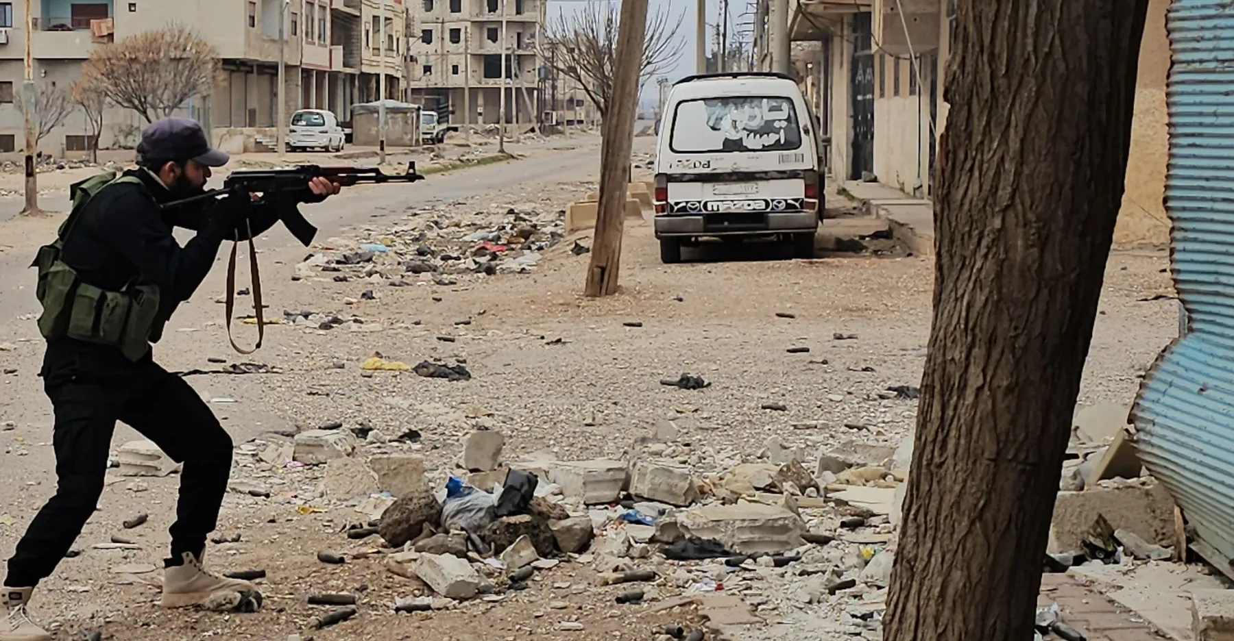 قتلت 3 من عناصره.. الأمن السوري يواصل الاشتباك مع خلية داعش في الصنمين