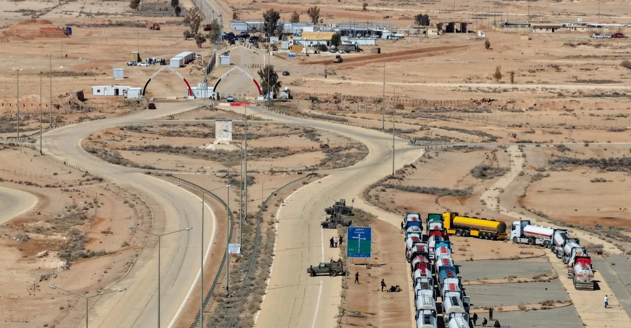 دمشق: بحثنا مع بغداد إعادة فتح منفذ "الوليد – التنف" أمام المسافرين