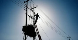 Two electricity bills strain Iraqi household budgets