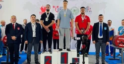 Junior Iraqi powerlifter grabs Bronze at Asian Championship