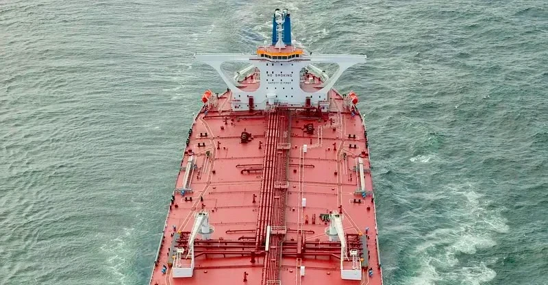 Oil extends gains on US-Iran supply concerns
