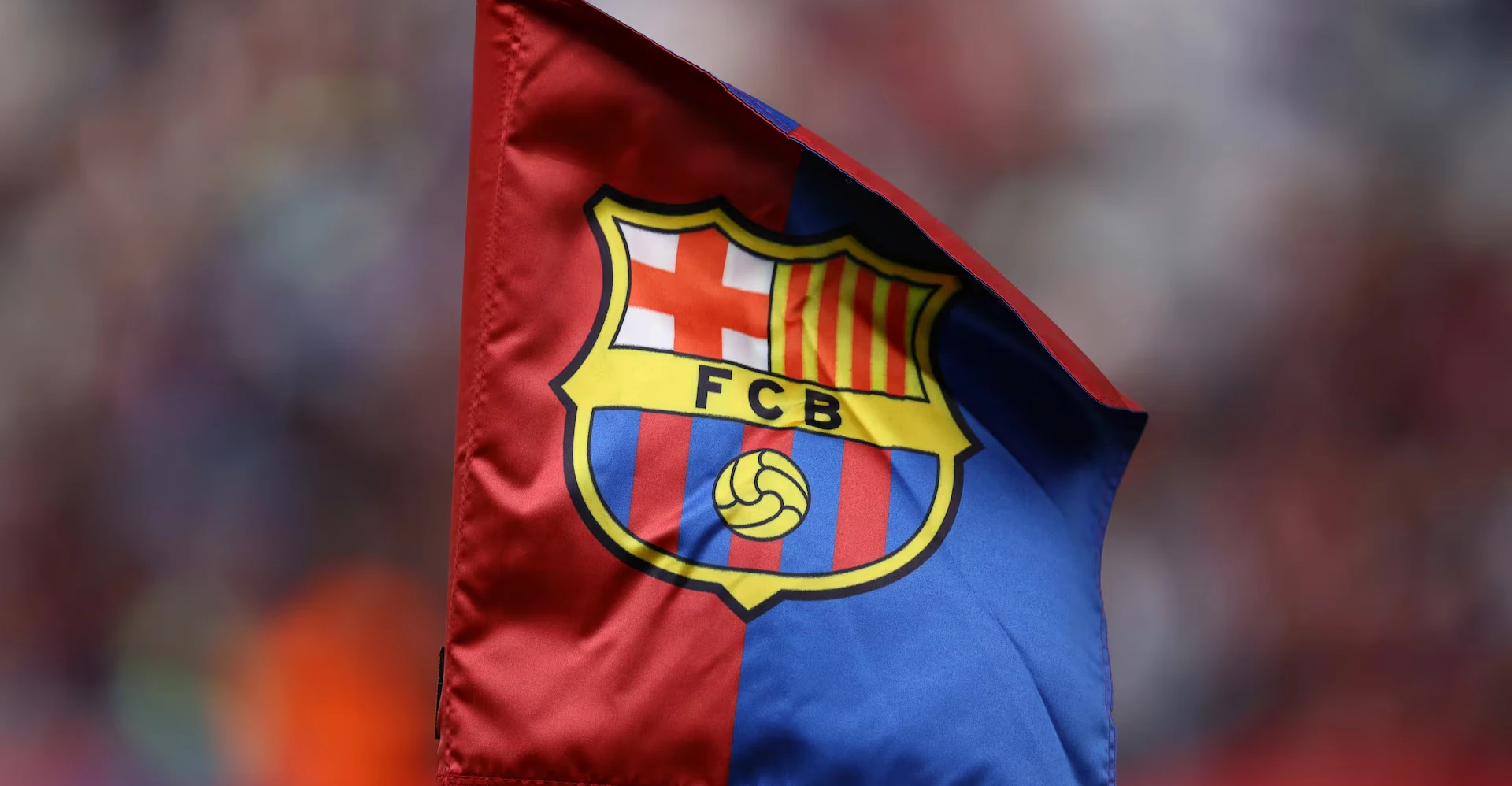 برشلونة يعلن تعليق جميع أنشطته الرياضية