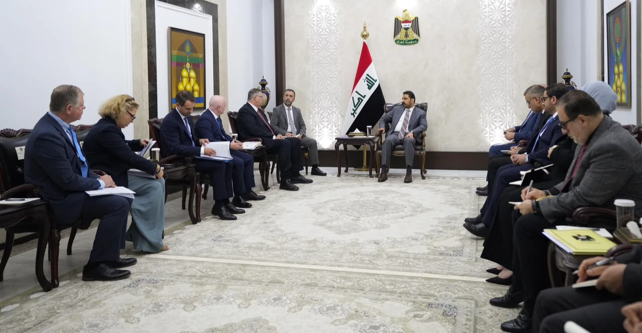 الزيدي لشركتي "توتال" و"كونوكو": نريد استثمار الغاز وإيقاف استيراده نهائياً