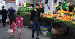 Baghdad eases food import rules after dinar devaluation