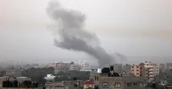 Israeli strikes kill five in Gaza as division withdraws