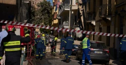 بينهم شرطيان.. إصابة 4 أشخاص بانفجار وسط أثينا