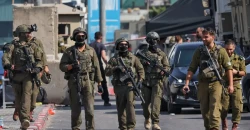 الخليل.. الجيش الإسرائيلي يُجبر مئات الفلسطينيين على إخلاء منازلهم ويعتقل العشرات