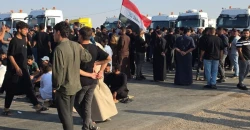 ميسان.. محتجون يقطعون طريق الشركات النفطية رفضاً لإغلاق منفذ الشيب
