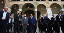 PM Al-Zaidi donates $10M to Damascus religious sites